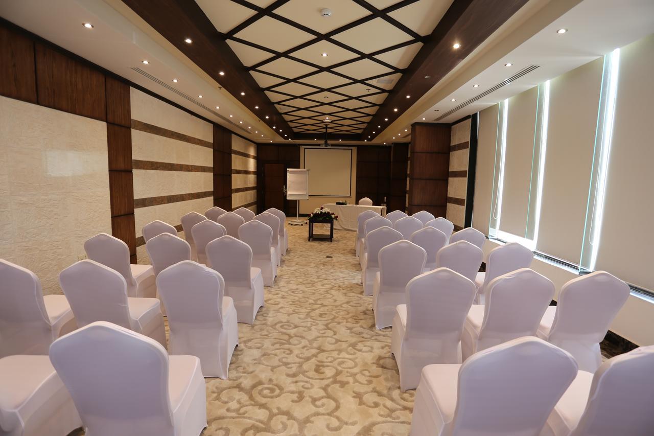 Golden Bujari Hotel Khobar Extérieur photo